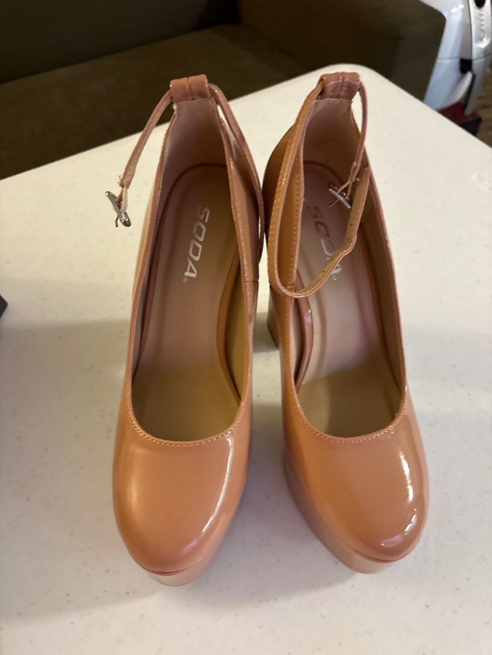 NIB Soda Nude Patent Platform Heels - Size 7- Brand New Never Worn